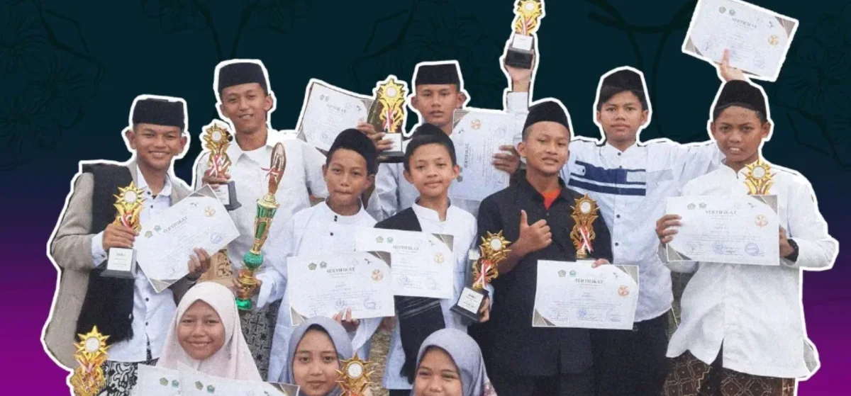 Santri siswa-siswi SMP Nurul Huda peraih prestasi Porsadin Kota Malang